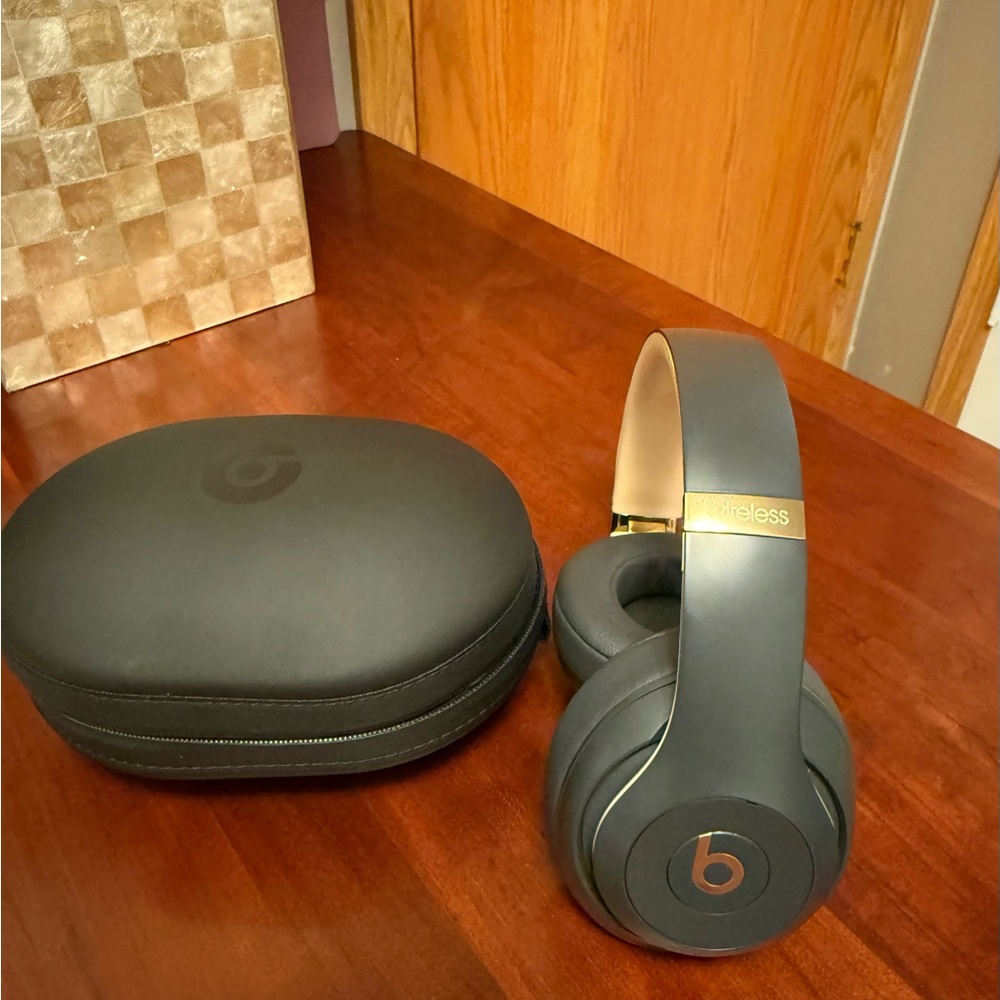 Beats by Dre Over-Ear Headphones - Black and Gold